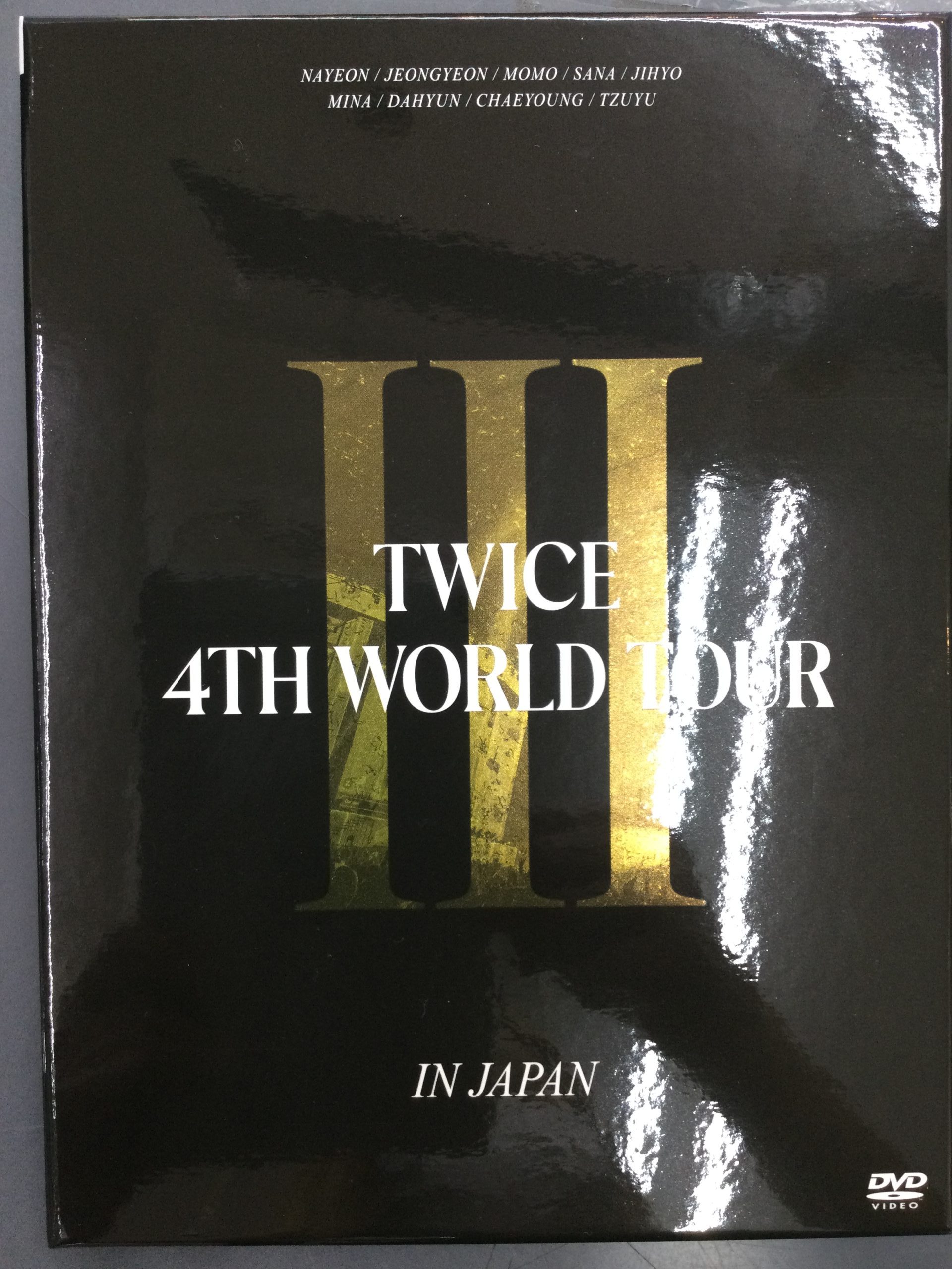 TWICE / TWICE 4TH WORLD TOUR ’III’ IN JAPAN [初回限定盤]