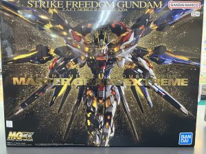 <strong>MGEX ZGMF-X20A ストライクフリーダムガンダム</strong>