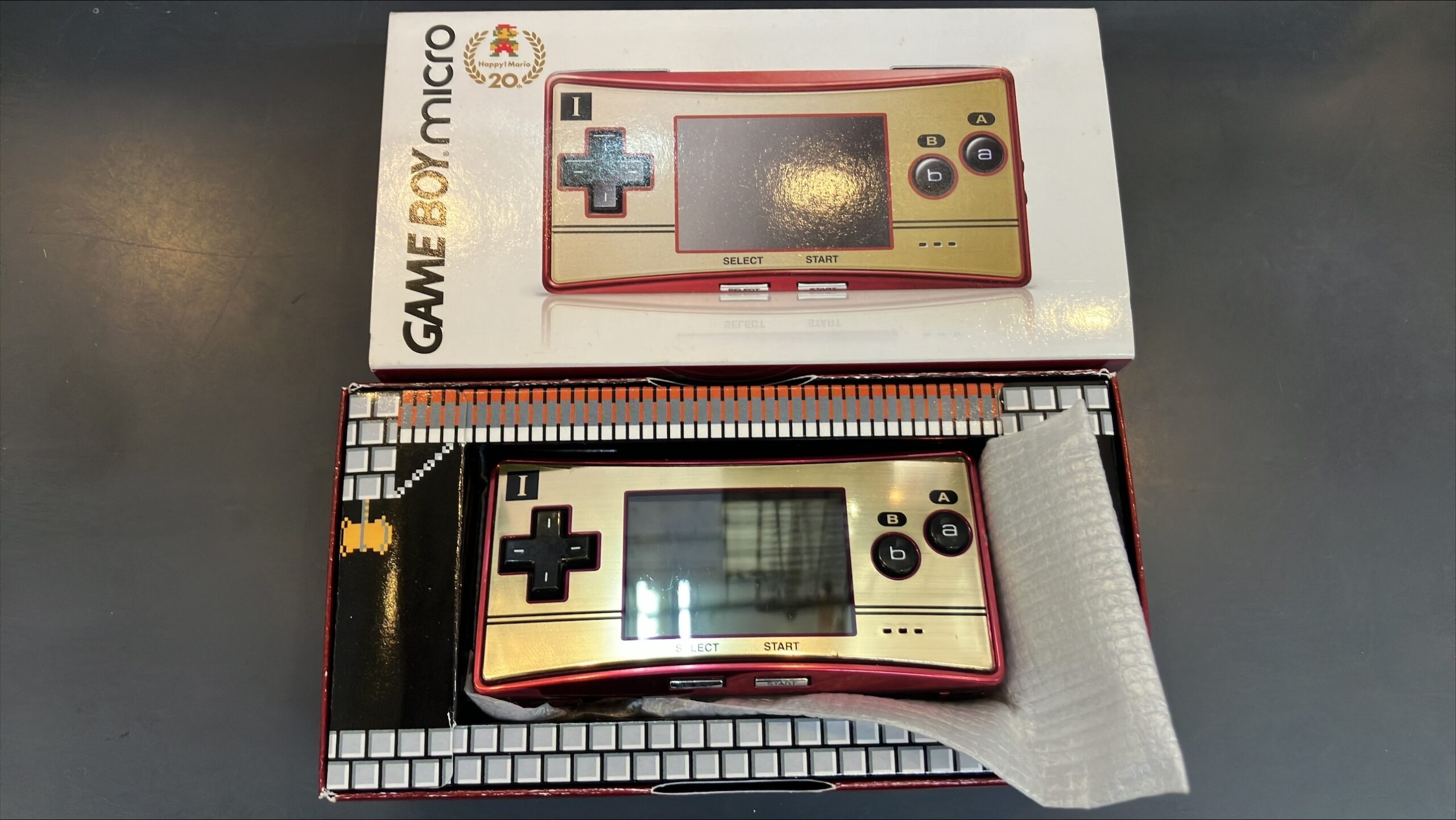 ゲームボーイミクロ本体 ファミコンバージョン