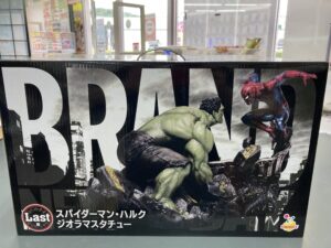 Happyくじ MARVEL『スパイダーマン:ブランド・ニュー・デイ』Last賞 スパイダーマン・ハルク ジオラマスタチュー