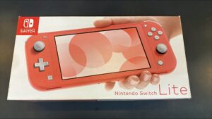 <strong>Nintendo Switch Lite本体 コーラル</strong>